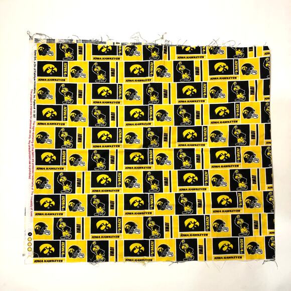 University of Iowa Hawkeye Fabric Cotton 1/2 yard x 42 inch Gold & Black - Picture 4 of 5